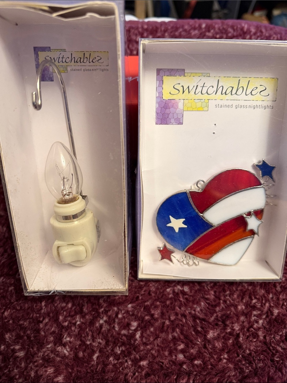 Y2K ERA-Switchables Stained Glass Heart 2005 Nightlight & Hook Plug In BUNDLE.